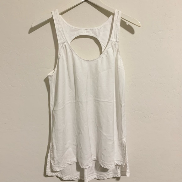 Lululemon white tank - Picture 1 of 5